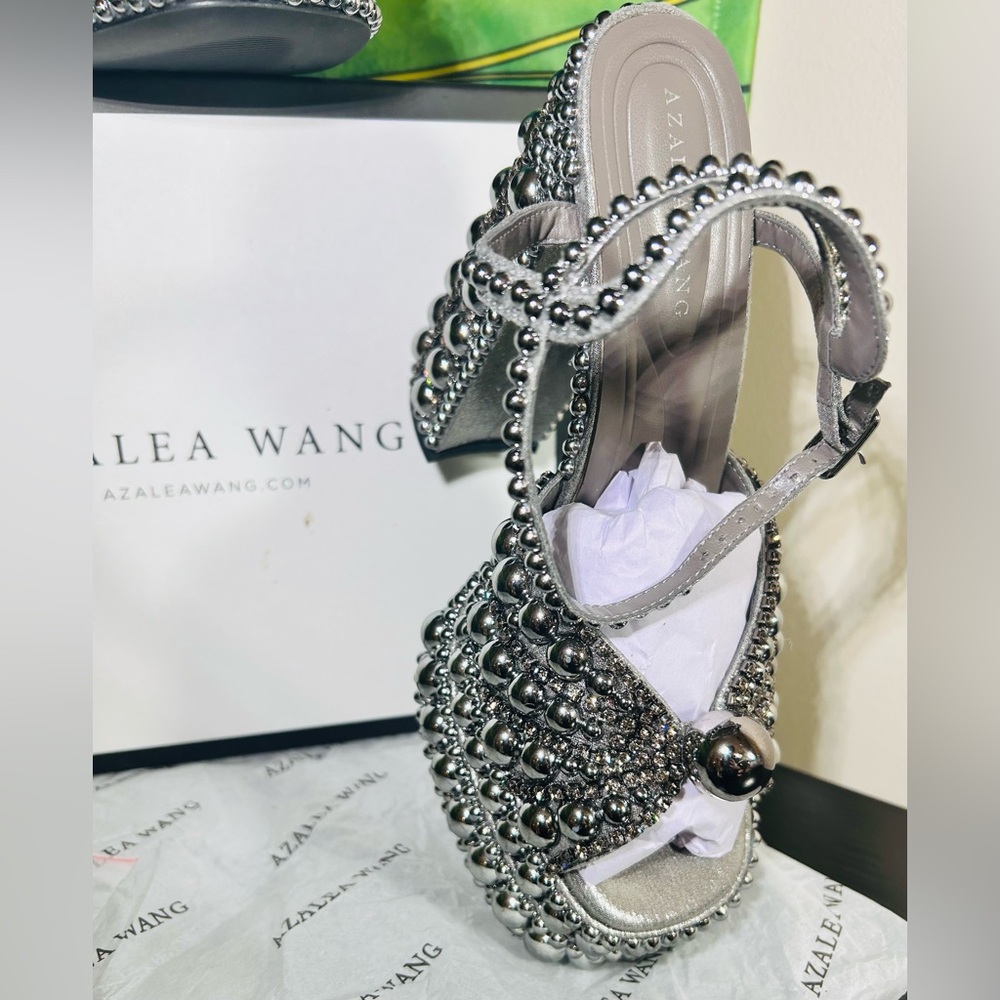 Azalea Wang Pewter Embellished Studded Women's Platforms New In Box - Picture 3 of 8